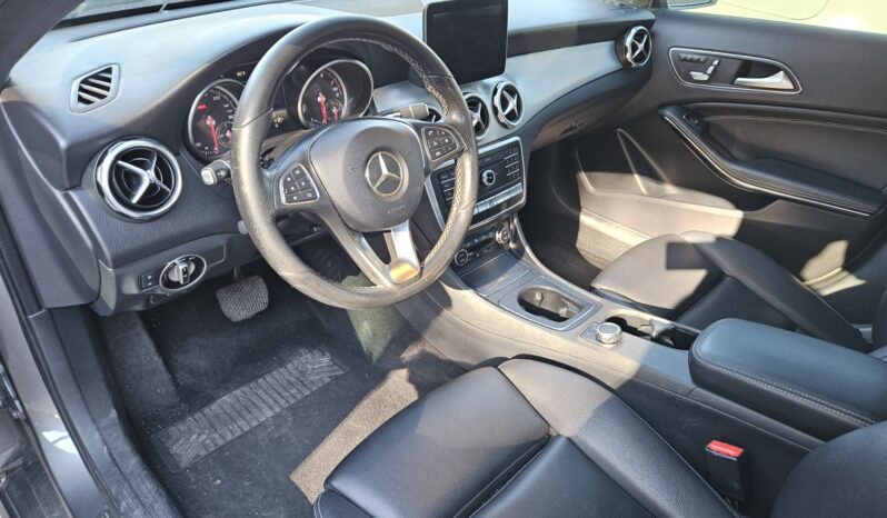 
								2018 MERCEDES BENZ GLA250 full									