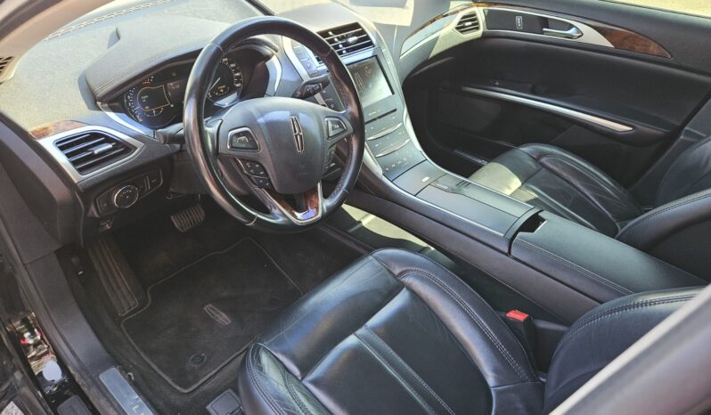 
								2016 LINCOLN MKZ full									