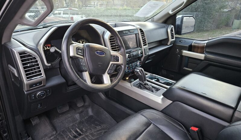 
								2016 FORD F150 LARIAT full									