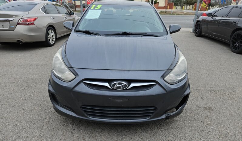 
								2013 HYUNDAI ACCENT full									