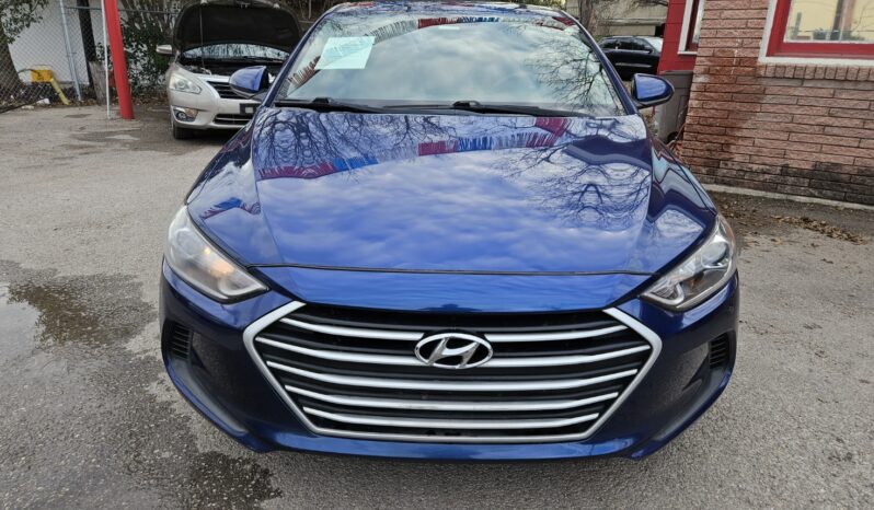 
								2017 HYUNDAI ELANTRA full									