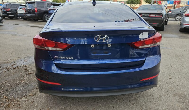 
								2017 HYUNDAI ELANTRA full									