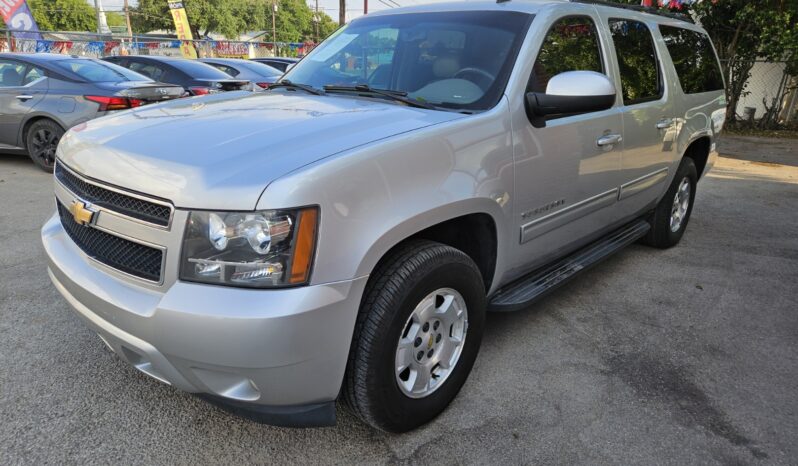 
								2010 CHEVY SUBURBAN full									