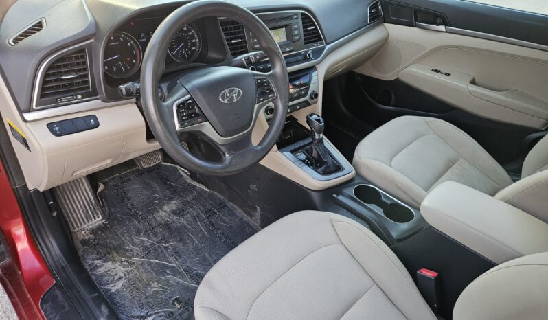 
								2017 HYUNDAI ELANTRA full									