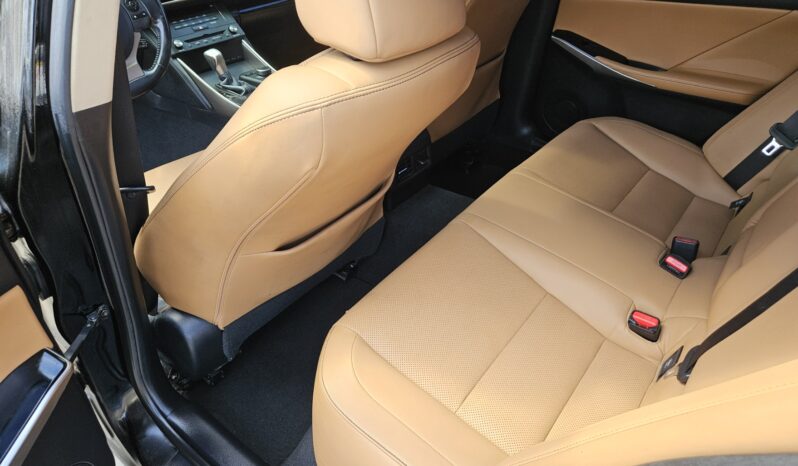 
								2015 LEXUS IS250 full									