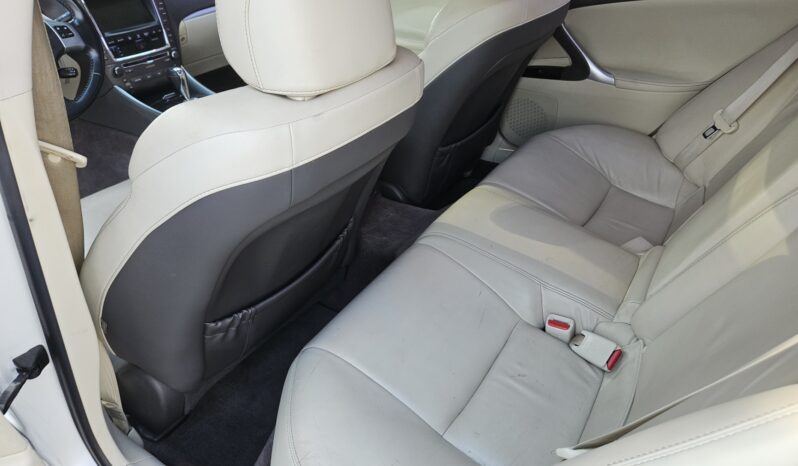 
								2011 LEXUS IS 250 full									