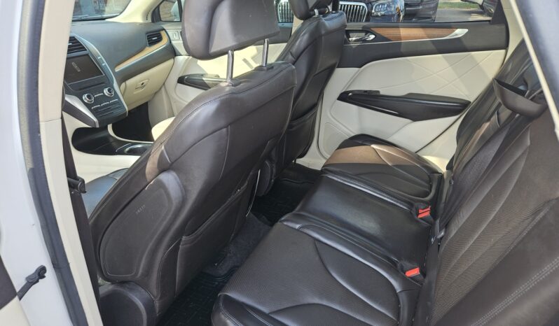 
								2015 LINCOLN MKC full									