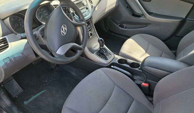 
								2016 HYUNDAI ELANTRA full									