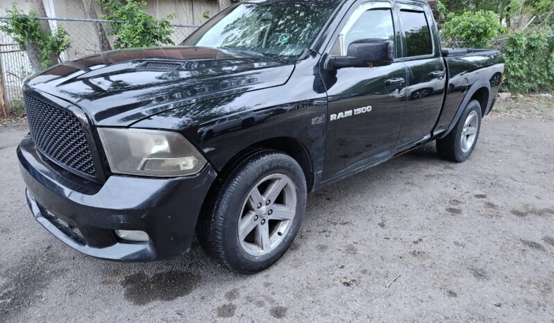 
								2011 DODGE RAM 1500 full									
