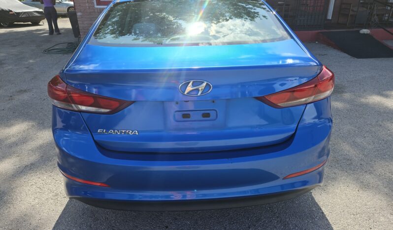 
								2017 HYUNDAI ELANTRA full									