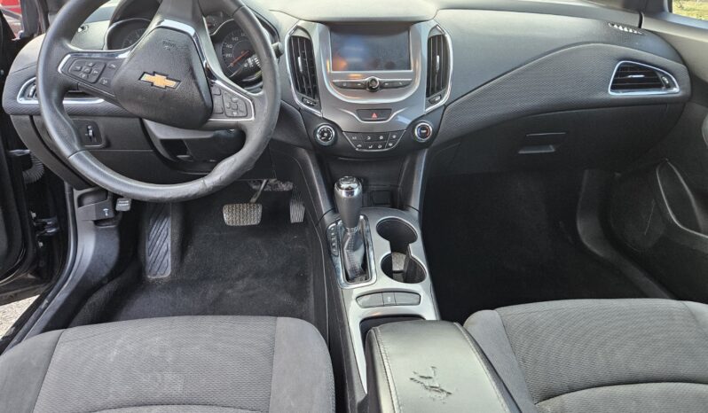 
								2018 CHEVY CRUZE HATCHBACK full									